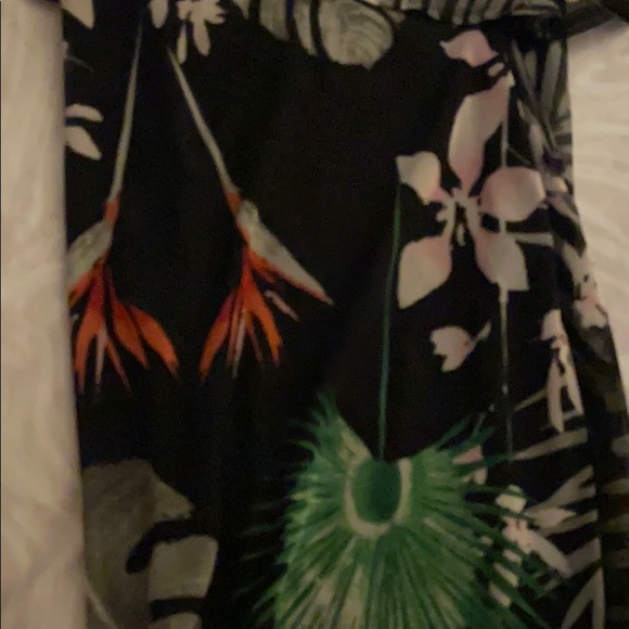 Black dress - Picture 2 of 3